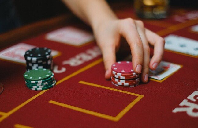 How To Protect Your Data When Playing Casino Games Online?